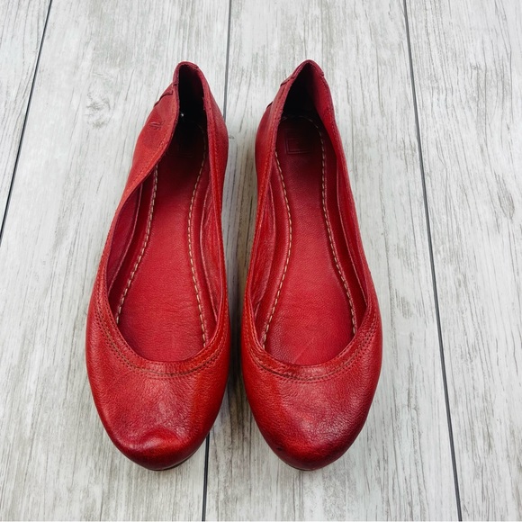 Frye Shoes - Frye Carson Ballet Coral Red Leather Flat Slip On Size 8